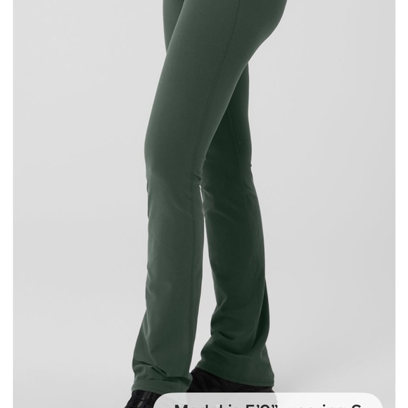 Alosoft Foldover Bootcut Legging -
Dark Cactus
$108 OG price - Picture 3 of 8